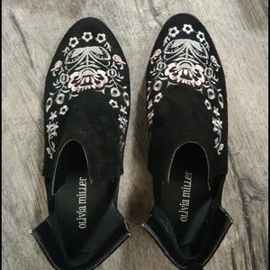 LAST CHANCE Gently Used Embroidered Booties